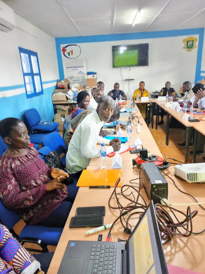 Atelier de formation et de mise en réseau des membres des comités de veille sanitaire du bas-Sassandra et de la région des montagnes à Tabou, sur la gouvernance des données de santé
